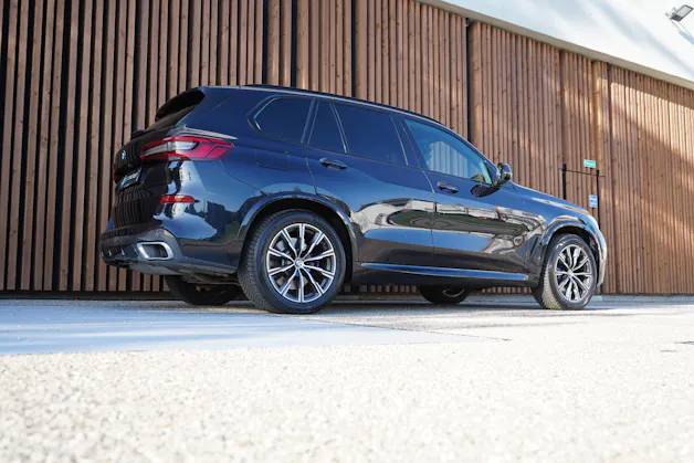BMW X5 xDRIVE 30d STEPTRONIC M SPORT l 265 PS