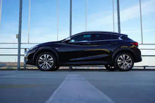 INFINITI Q30 2.2d PREMIUM CITY BLACK AWD DCT l 170 PS