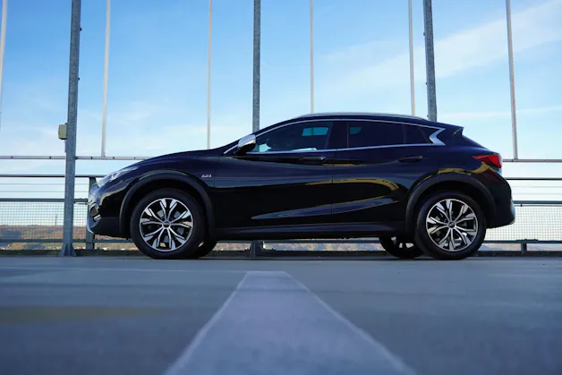 INFINITI Q30 2.2d PREMIUM CITY BLACK AWD DCT l 170 PS