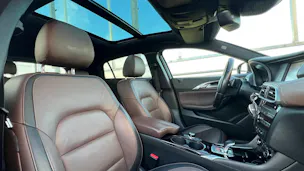 INFINITI Q30 2.2d PREMIUM CITY BLACK AWD DCT l 170 PS