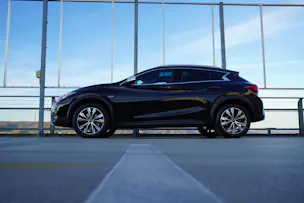 INFINITI Q30 2.2d PREMIUM CITY BLACK AWD DCT l 170 PS