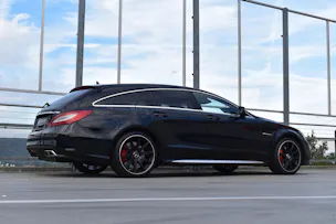 MERCEDES-BENZ CLS SHOOTING BRAKE 63 AMG S 4MATIC SPEEDSHIFT MCT l 585 PS