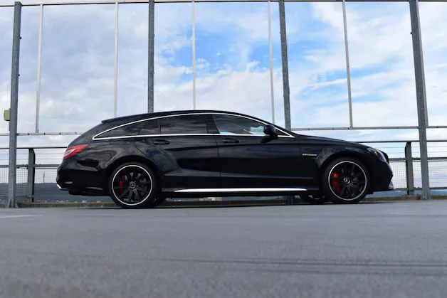 MERCEDES-BENZ CLS SHOOTING BRAKE 63 AMG S 4MATIC SPEEDSHIFT MCT l 585 PS
