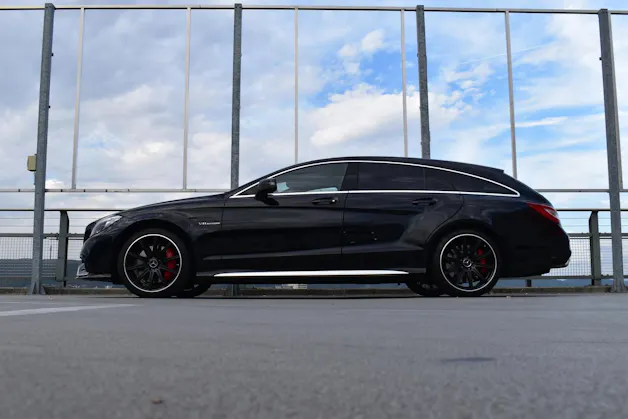 MERCEDES-BENZ CLS SHOOTING BRAKE 63 AMG S 4MATIC SPEEDSHIFT MCT l 585 PS