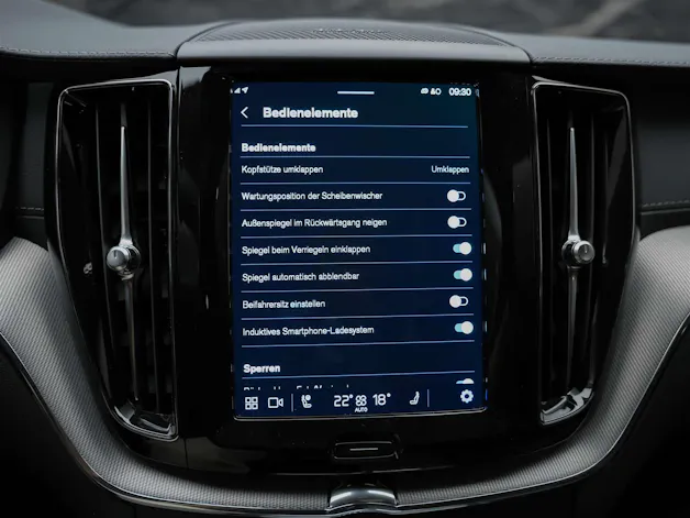 VOLVO XC60 B4 Diesel Mild Hybrid AWD Ultimate Dark Geartronic *Panorama*Head-Up*Standheizung*
