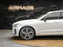 VOLVO XC60 B4 Diesel Mild Hybrid AWD Ultimate Dark Geartronic *Panorama*Head-Up*Standheizung*