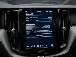VOLVO XC60 B4 Diesel Mild Hybrid AWD Ultimate Dark Geartronic *Panorama*Head-Up*Standheizung*