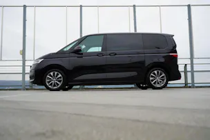 VW MULTIVAN 2.0 TSI LIFE SPORT BLACK DSG l 204 PS
