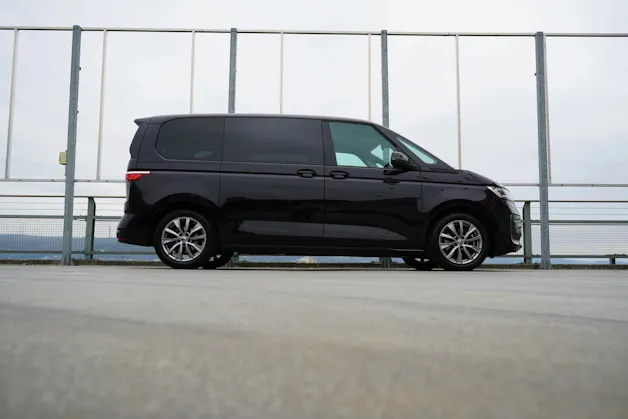VW MULTIVAN 2.0 TSI LIFE SPORT BLACK DSG l 204 PS