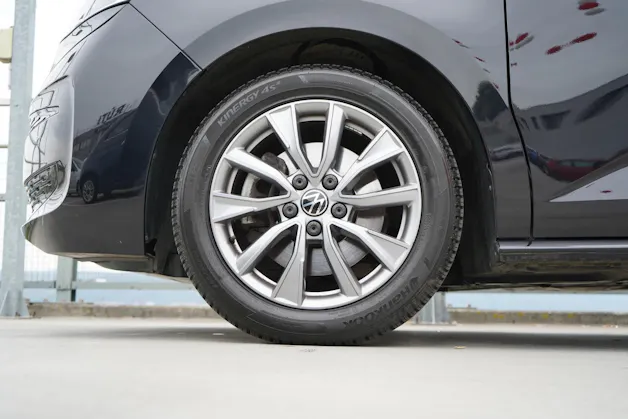 VW MULTIVAN 2.0 TSI LIFE SPORT BLACK DSG l 204 PS