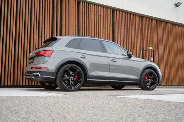 AUDI Q5 50 TDI QUATTRO S-LINE SPORT PLUS BLACK l 286 PS