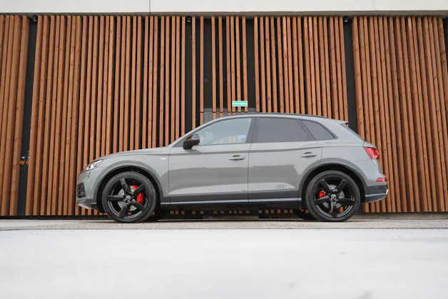 AUDI Q5 50 TDI QUATTRO S-LINE SPORT PLUS BLACK l 286 PS