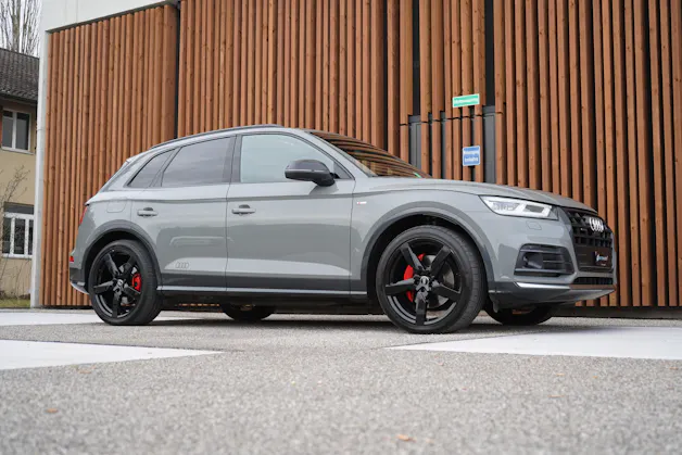 AUDI Q5 50 TDI QUATTRO S-LINE SPORT PLUS BLACK l 286 PS