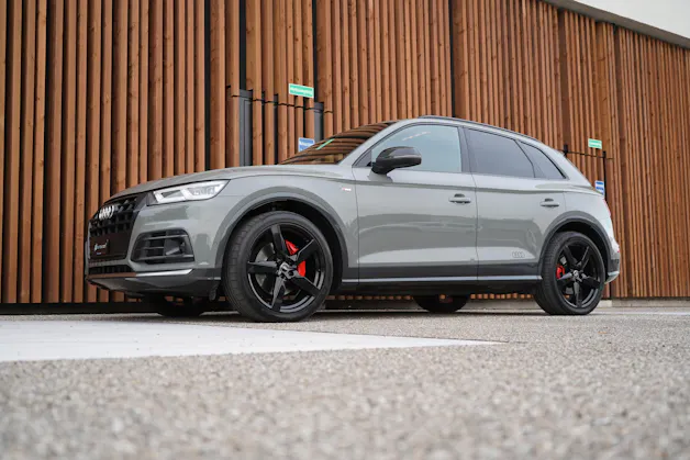 AUDI Q5 50 TDI QUATTRO S-LINE SPORT PLUS BLACK l 286 PS