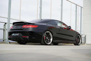 MERCEDES-BENZ S 63 AMG COUPÉ 4MATIC BLACK SPEEDSHIFT MCT l 585 PS