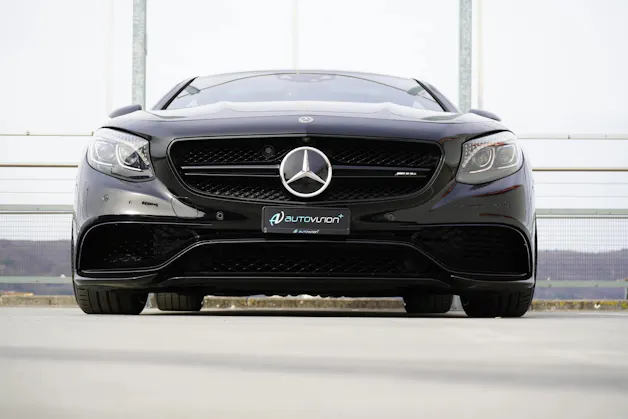 MERCEDES-BENZ S 63 AMG COUPÉ 4MATIC BLACK SPEEDSHIFT MCT l 585 PS