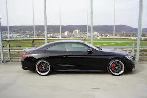 MERCEDES-BENZ S 63 AMG COUPÉ 4MATIC BLACK SPEEDSHIFT MCT l 585 PS