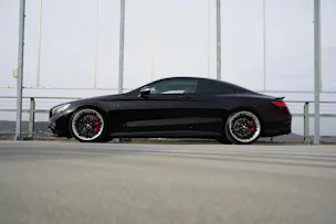 MERCEDES-BENZ S 63 AMG COUPÉ 4MATIC BLACK SPEEDSHIFT MCT l 585 PS