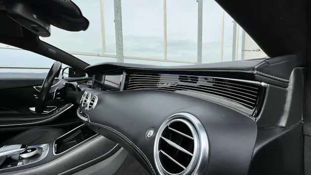 MERCEDES-BENZ S 63 AMG COUPÉ 4MATIC BLACK SPEEDSHIFT MCT l 585 PS