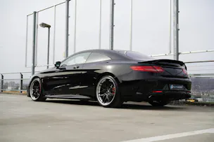 MERCEDES-BENZ S 63 AMG COUPÉ 4MATIC BLACK SPEEDSHIFT MCT l 585 PS