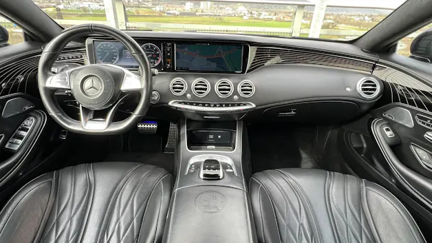 MERCEDES-BENZ S 63 AMG COUPÉ 4MATIC BLACK SPEEDSHIFT MCT l 585 PS