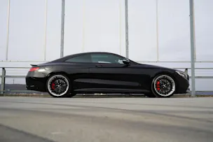 MERCEDES-BENZ S 63 AMG COUPÉ 4MATIC BLACK SPEEDSHIFT MCT l 585 PS
