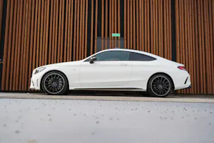 MERCEDES-BENZ C 43 AMG PREMIUM + NIGHT EDITION 4MATIC 9G-TRONIC l 390 PS