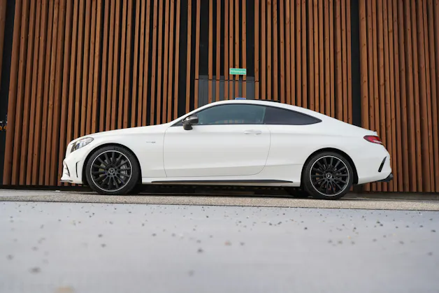 MERCEDES-BENZ C 43 AMG PREMIUM + NIGHT EDITION 4MATIC 9G-TRONIC l 390 PS