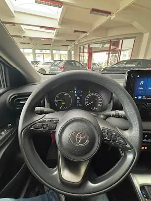 Toyota Yaris 1.5 Active e-CVT