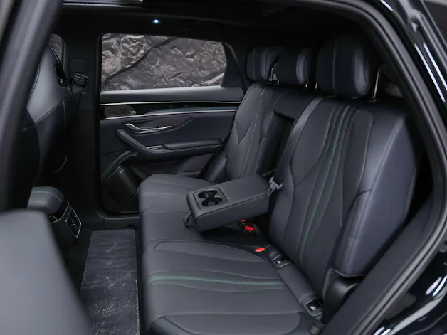 BYD Seal U DM-i Design AWD *SOFORT Verfügbar*Werksgarantie*Lenkradheizung*Sitzbelüftung*360° Kamera*