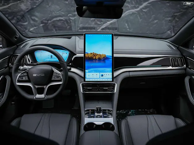 BYD Seal U DM-i Design AWD *SOFORT Verfügbar*Werksgarantie*Lenkradheizung*Sitzbelüftung*360° Kamera*