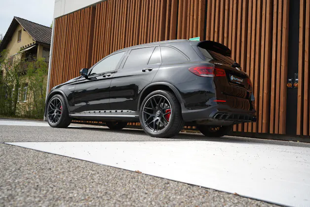 MERCEDES-BENZ GLC 63 S AMG BLACK 4MATIC+ 9G-TRONIC l 510 PS
