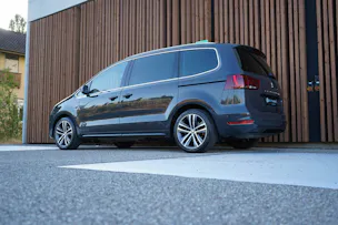 SEAT ALHAMBRA 1.4 TSI FR LINE DSG l 150 PS