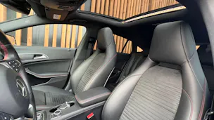 MERCEDES-BENZ CLA SHOOTING BRAKE 45 AMG NIGHT 4MATIC SPEEDSHIFT l 381 PS