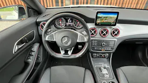 MERCEDES-BENZ CLA SHOOTING BRAKE 45 AMG NIGHT 4MATIC SPEEDSHIFT l 381 PS