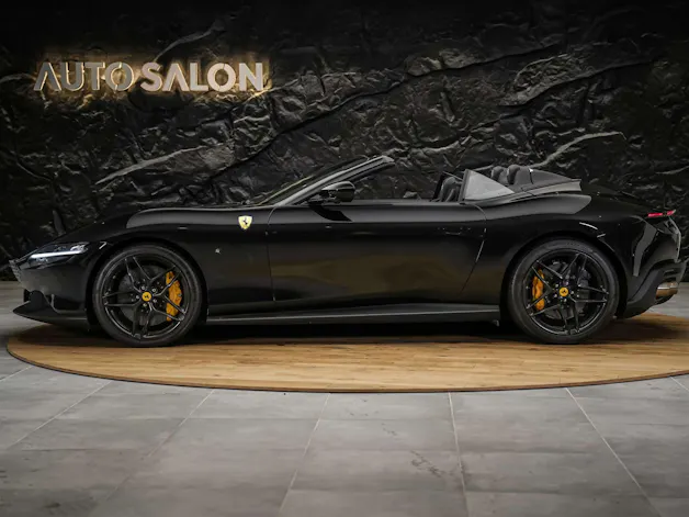 FERRARI Roma Spider 3.9 V8 T *ALL BLACK*Sitzbelüftung*JBL*