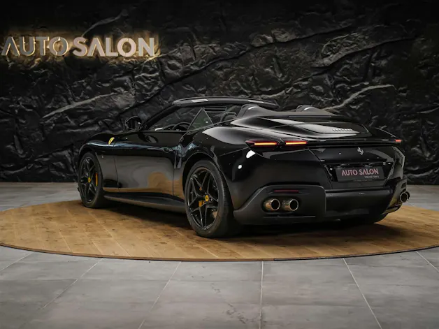 FERRARI Roma Spider 3.9 V8 T *ALL BLACK*Sitzbelüftung*JBL*
