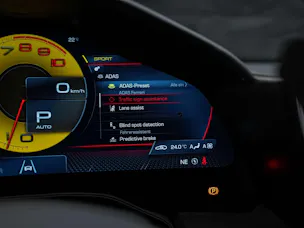 FERRARI Roma Spider 3.9 V8 T *ALL BLACK*Sitzbelüftung*JBL*