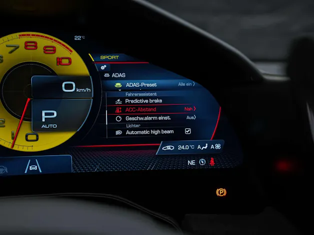 FERRARI Roma Spider 3.9 V8 T *ALL BLACK*Sitzbelüftung*JBL*