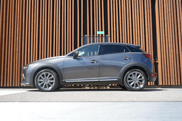 MAZDA CX-3 SKYACTIV-G 121 REVOLUTION FWD AUTOMAT l 121 PS