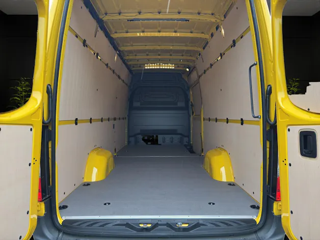 MERCEDES-BENZ Sprinter 317 CDI Lang 9G-TRONIC