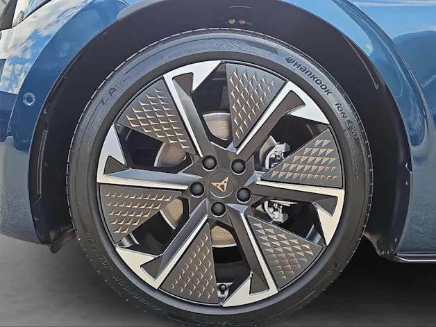 CUPRA Born 59 kWh Edge