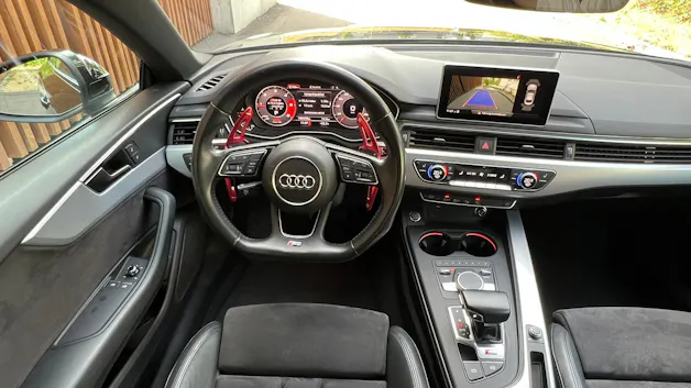 AUDI A5 COUPÉ 2.0 TDI SPORT BLACK S-TRONIC l 190 PS