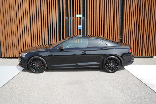 AUDI A5 COUPÉ 2.0 TDI SPORT BLACK S-TRONIC l 190 PS