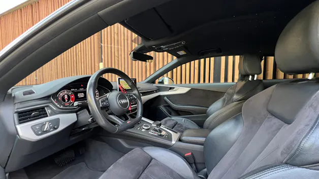AUDI A5 COUPÉ 2.0 TDI SPORT BLACK S-TRONIC l 190 PS
