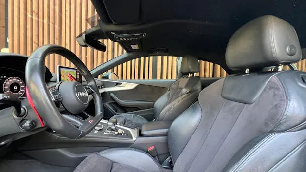 AUDI A5 COUPÉ 2.0 TDI SPORT BLACK S-TRONIC l 190 PS