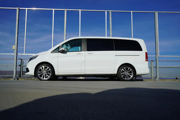 MERCEDES-BENZ V 250 d LANG TREND SPORT 4MATIC 9G-TRONIC l 190 PS