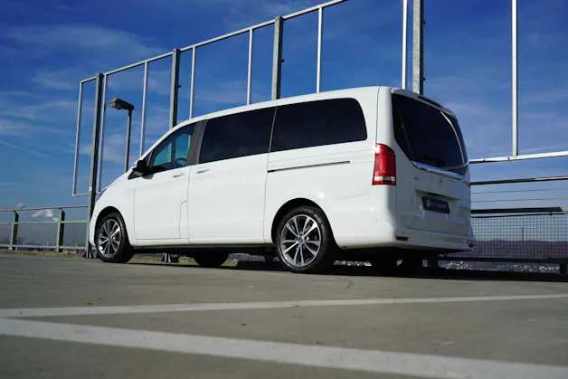 MERCEDES-BENZ V 250 d LANG TREND SPORT 4MATIC 9G-TRONIC l 190 PS