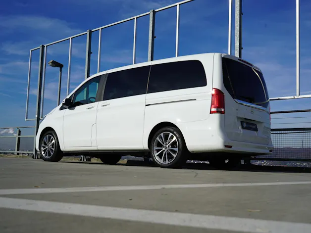 MERCEDES-BENZ V 250 d LANG TREND SPORT 4MATIC 9G-TRONIC l 190 PS