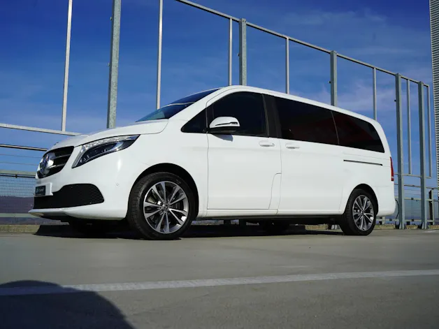 MERCEDES-BENZ V 250 d LANG TREND SPORT 4MATIC 9G-TRONIC l 190 PS